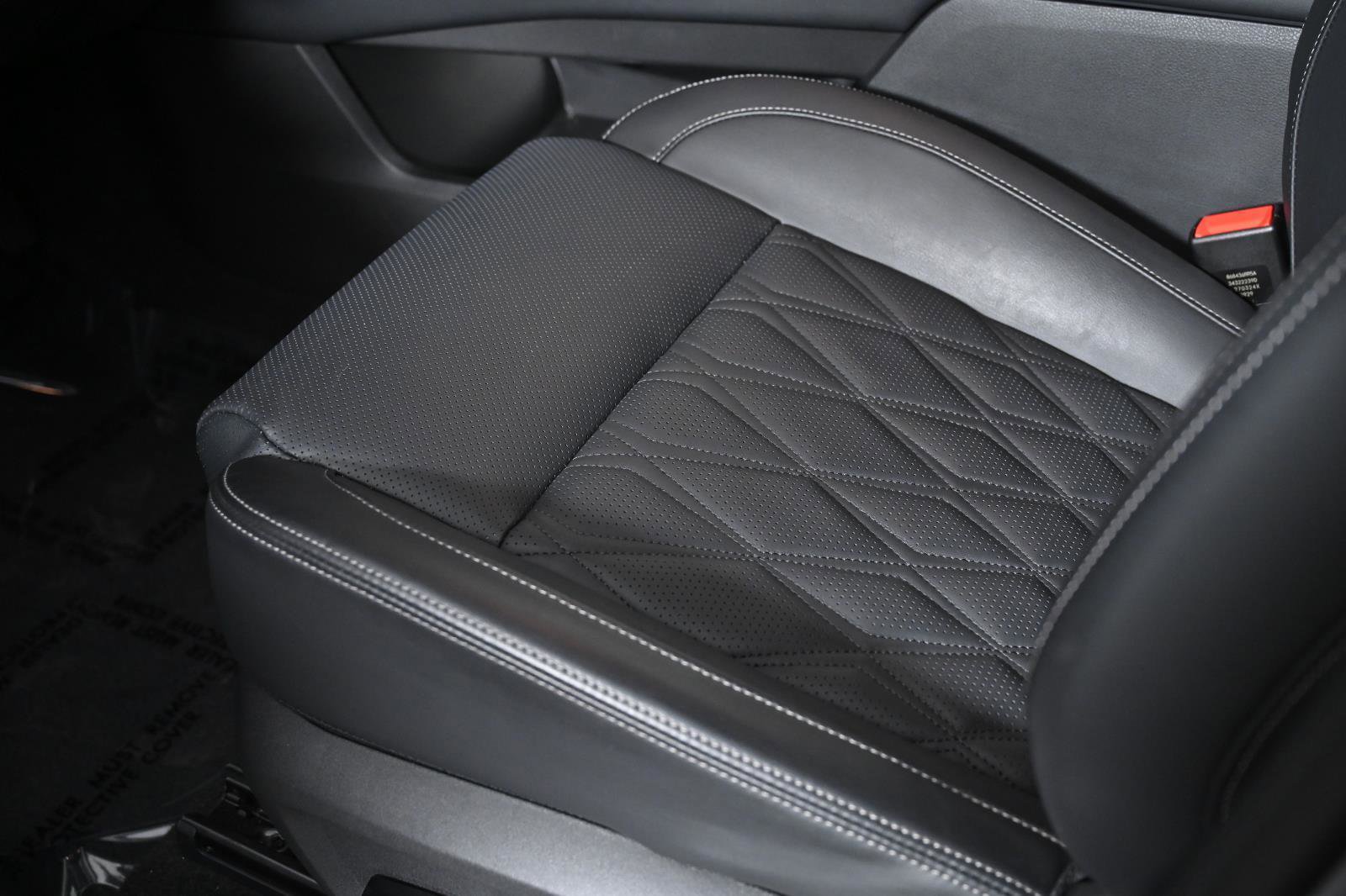 Used 2024 Nissan Rogue Platinum image 27