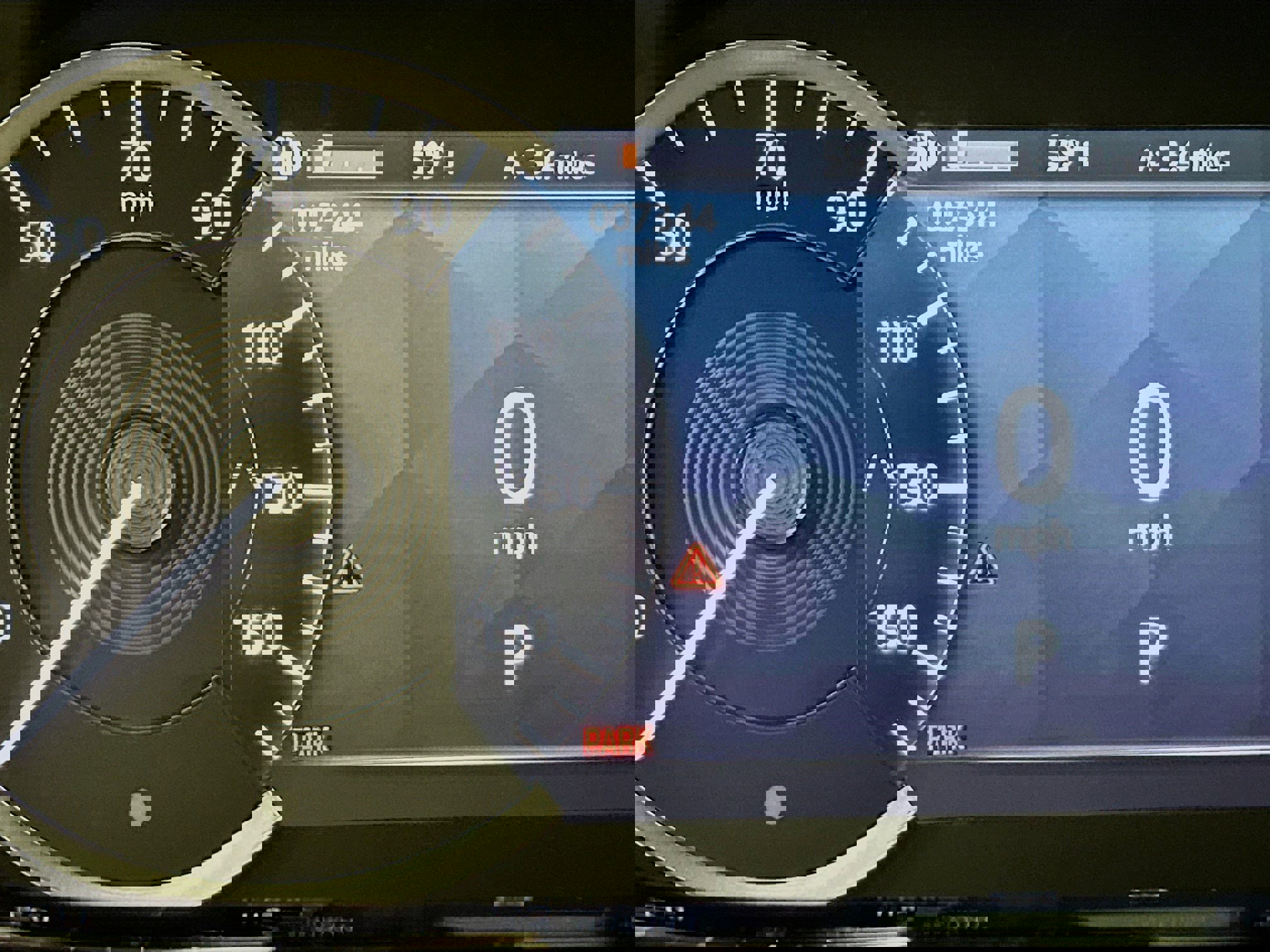 Used 2022 Land Rover Range Rover Evoque R-Dynamic S image 9