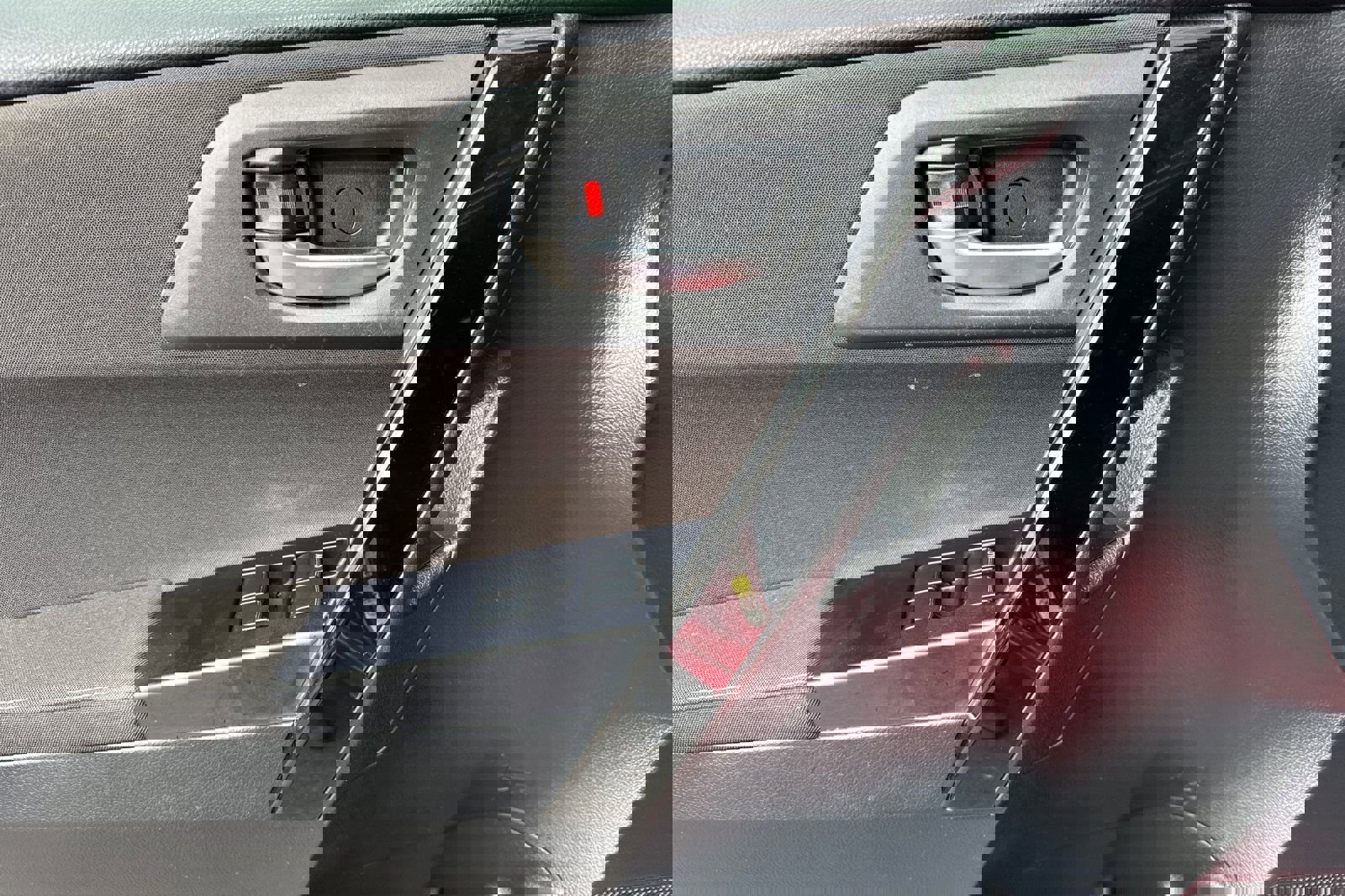 Used 2017 Toyota Corolla iM w/ Carpet Mat Package image 11