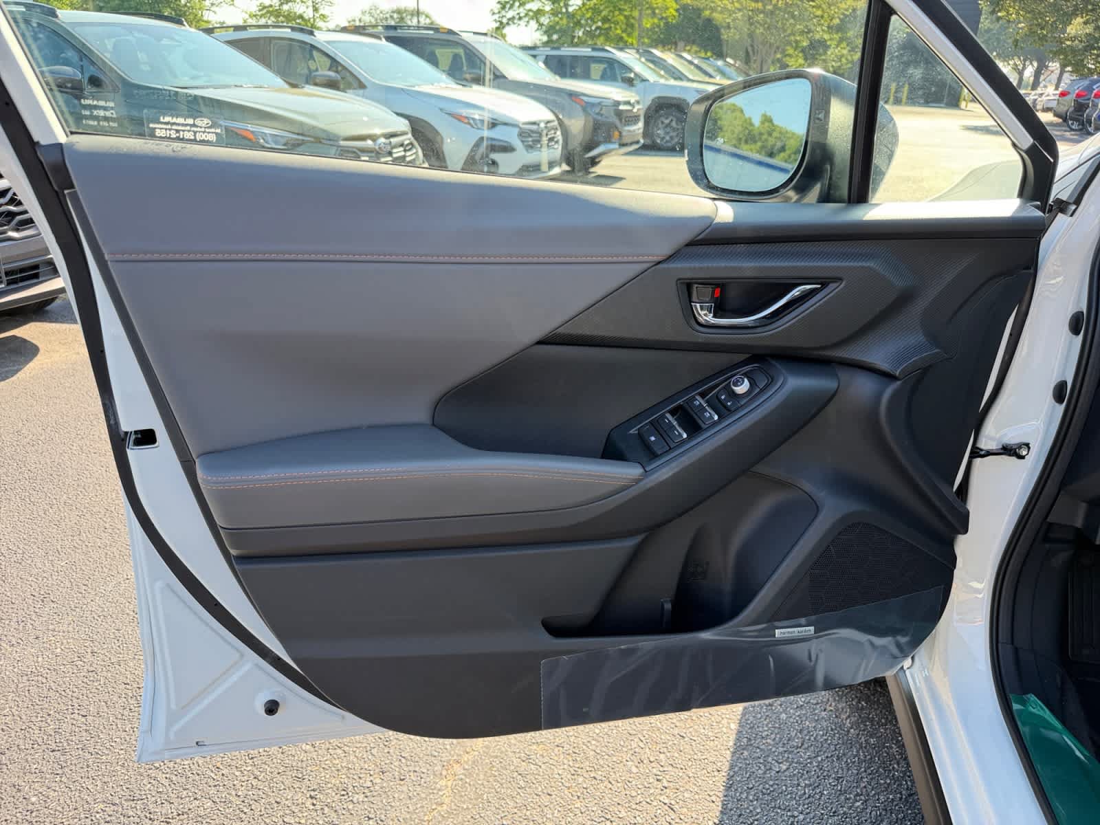 New 2026 Subaru Crosstrek 2.5i Limited w/ Crosstrek Mirror Package AWD/4WD image 19