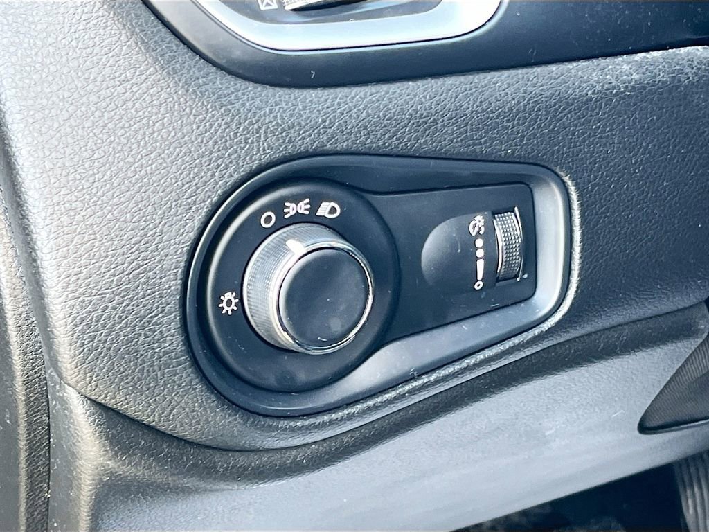 Certified 2020 Jeep Renegade Sport image 10