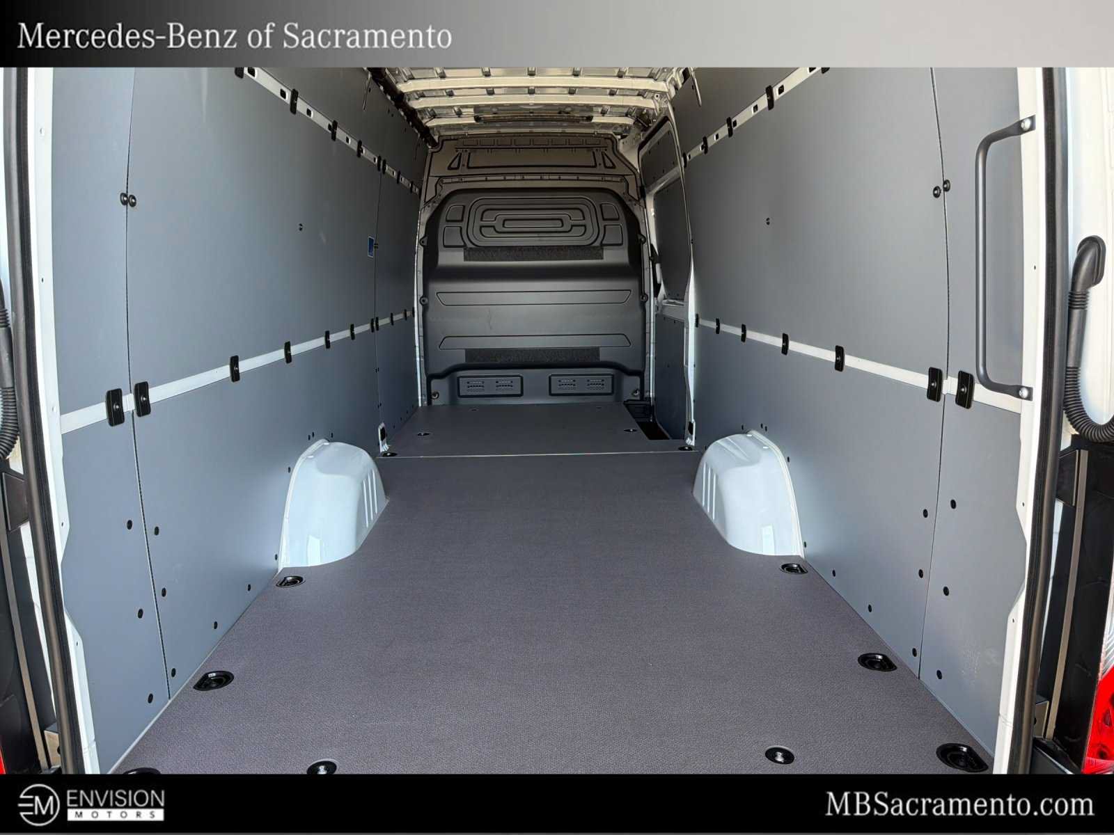 New 2026 Mercedes-Benz Sprinter 2500 image 14
