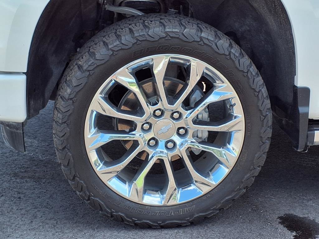 Certified 2024 Chevrolet Silverado 1500 High Country w/ Technology Package AWD/4WD image 29