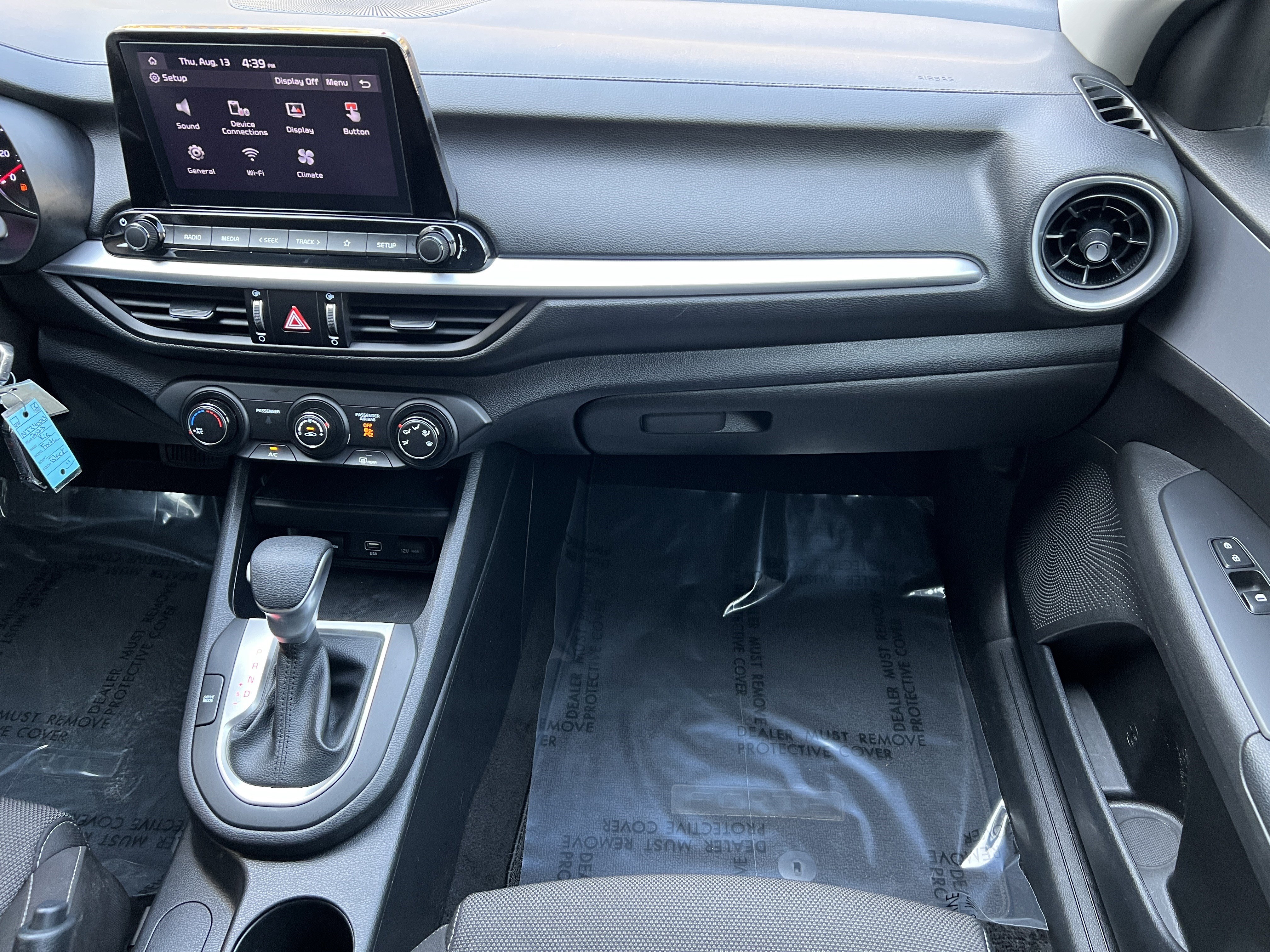 Used 2023 Kia Forte LXS w/ LXS Technology Package FWD image 32