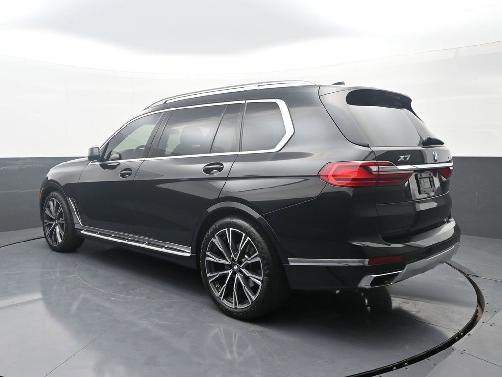 Used 2022 BMW X7 xDrive40i w/ Cold Weather Package image 5