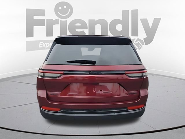 New 2025 Jeep Grand Cherokee Limited w/ Black Appearance Package AWD/4WD image 4