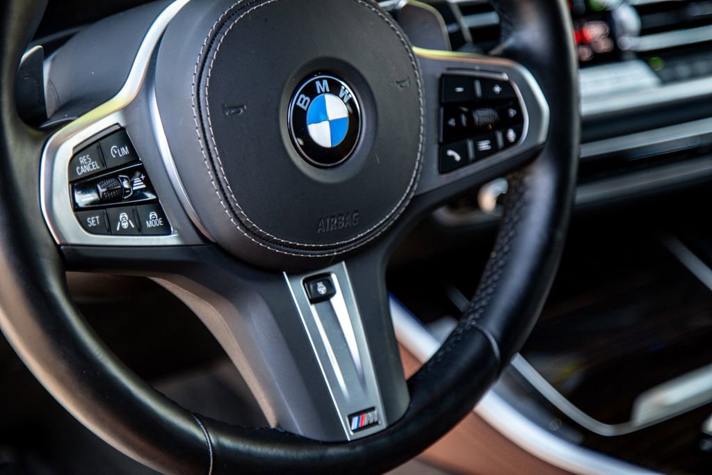 Used 2023 BMW X5 xDrive40i w/ Executive Package AWD/4WD image 12