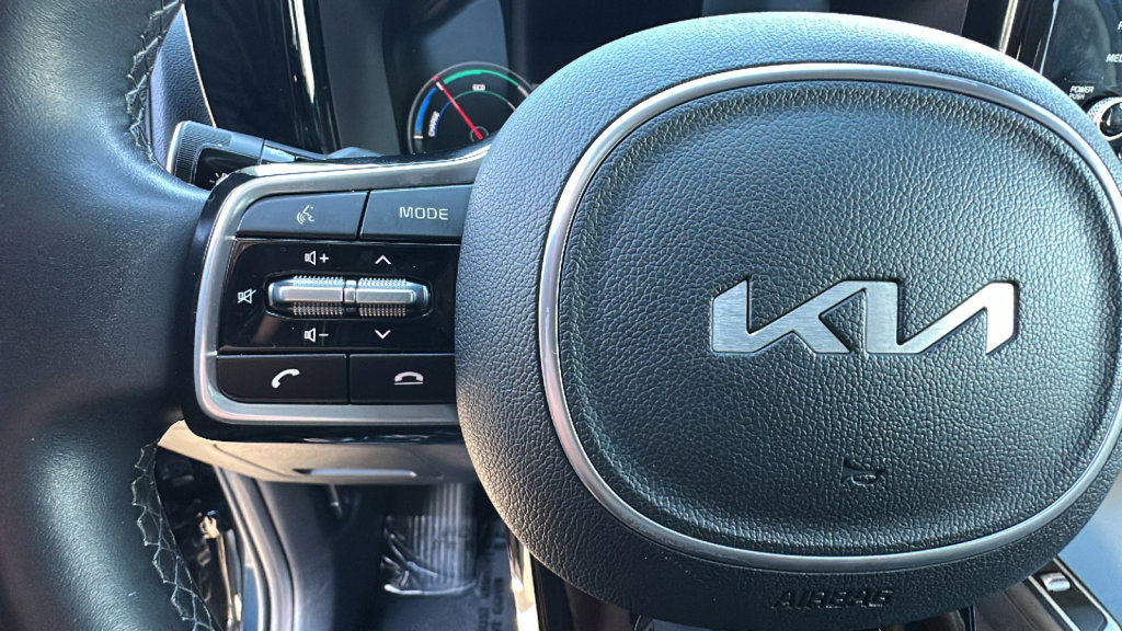 Used 2023 Kia Sorento EX image 19