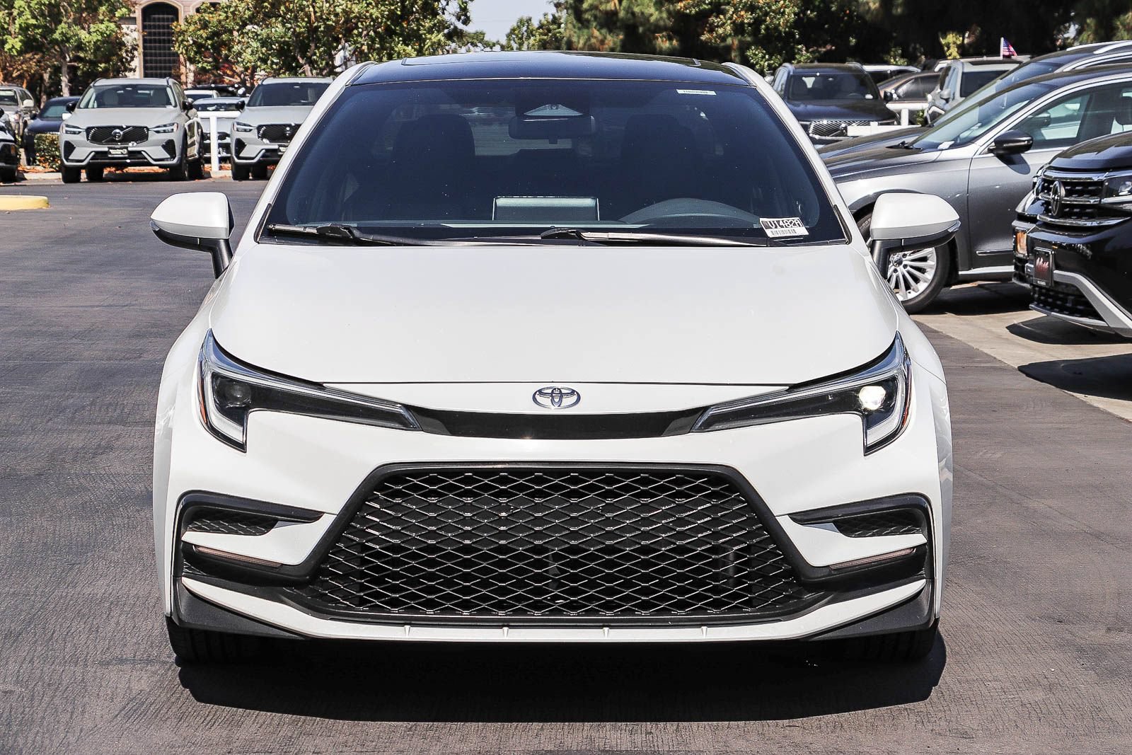 Used 2023 Toyota Corolla XSE FWD image 2