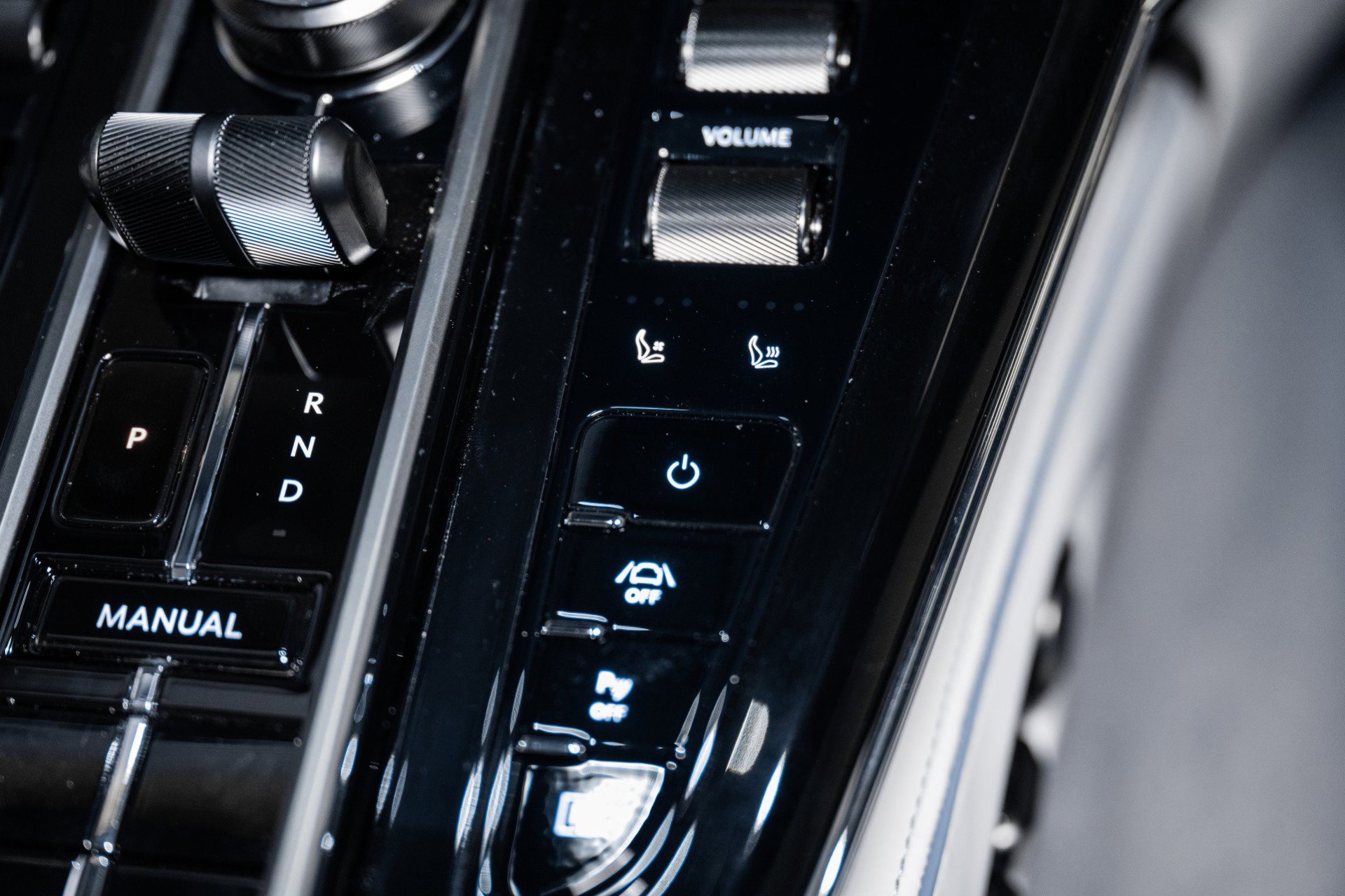 New 2026 Aston Martin V8 Vantage Coupe image 30