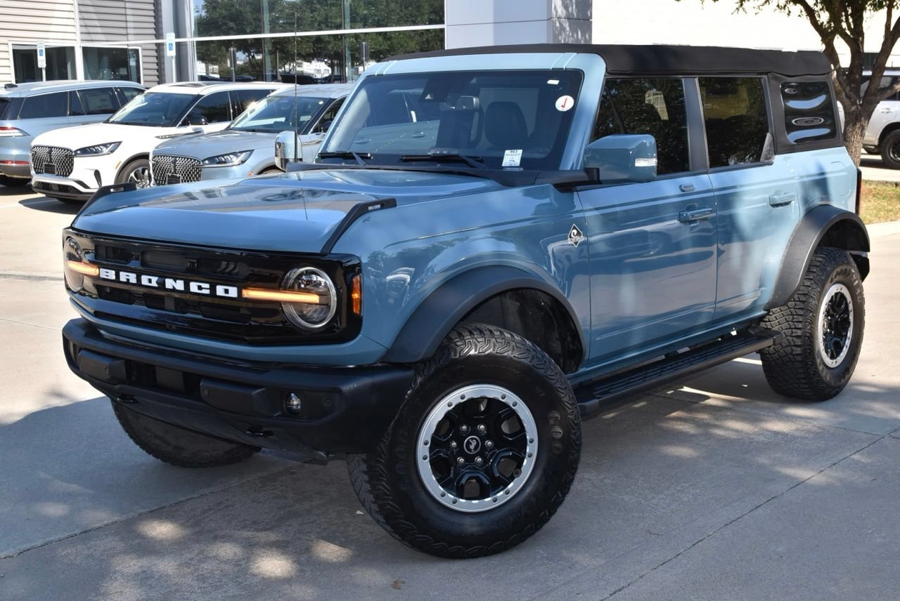 Certified 2023 Ford Bronco Outer Banks w/ Sasquatch Package AWD/4WD image 49