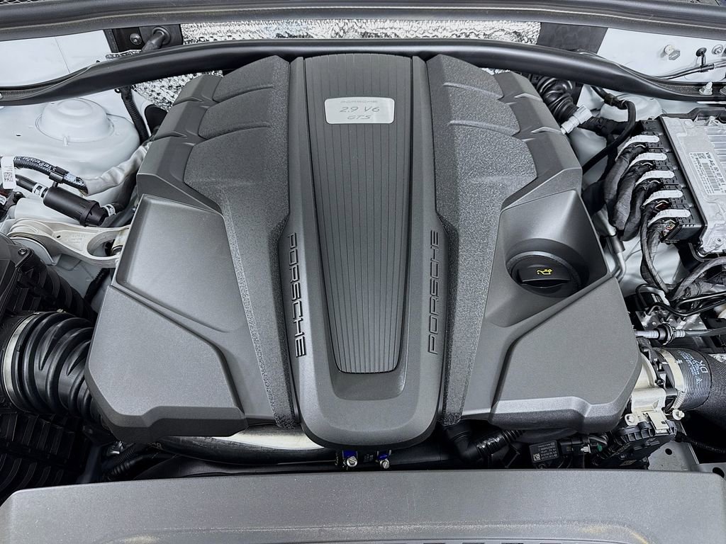 New 2026 Porsche Macan GTS image 32