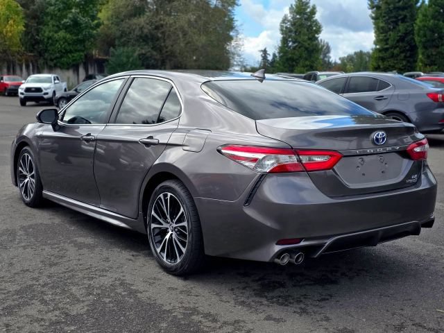 Used 2019 Toyota Camry SE w/ Audio Package FWD image 9