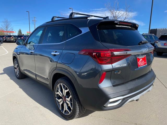 Used 2023 Kia Seltos SX image 3