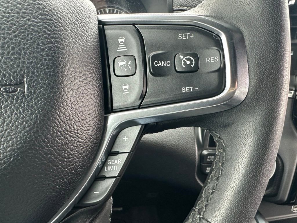 Used 2025 RAM 1500 Laramie image 27