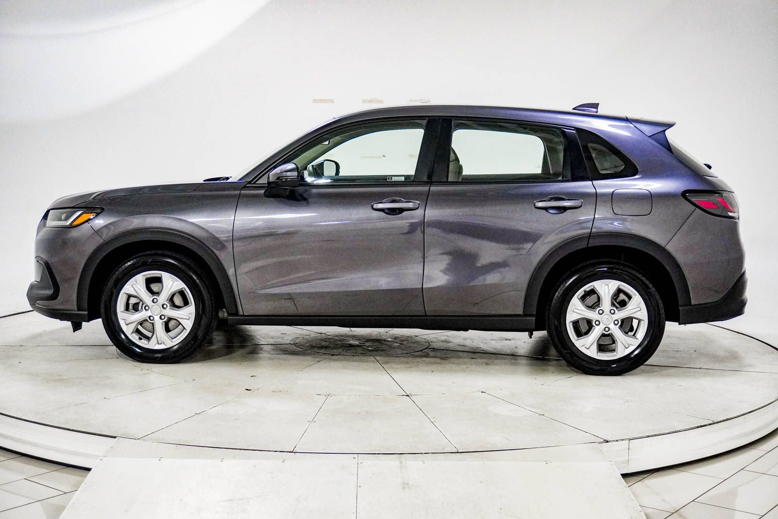 Certified 2024 Honda HR-V LX image 5