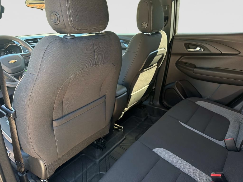 Used 2023 Chevrolet TrailBlazer LT FWD image 15