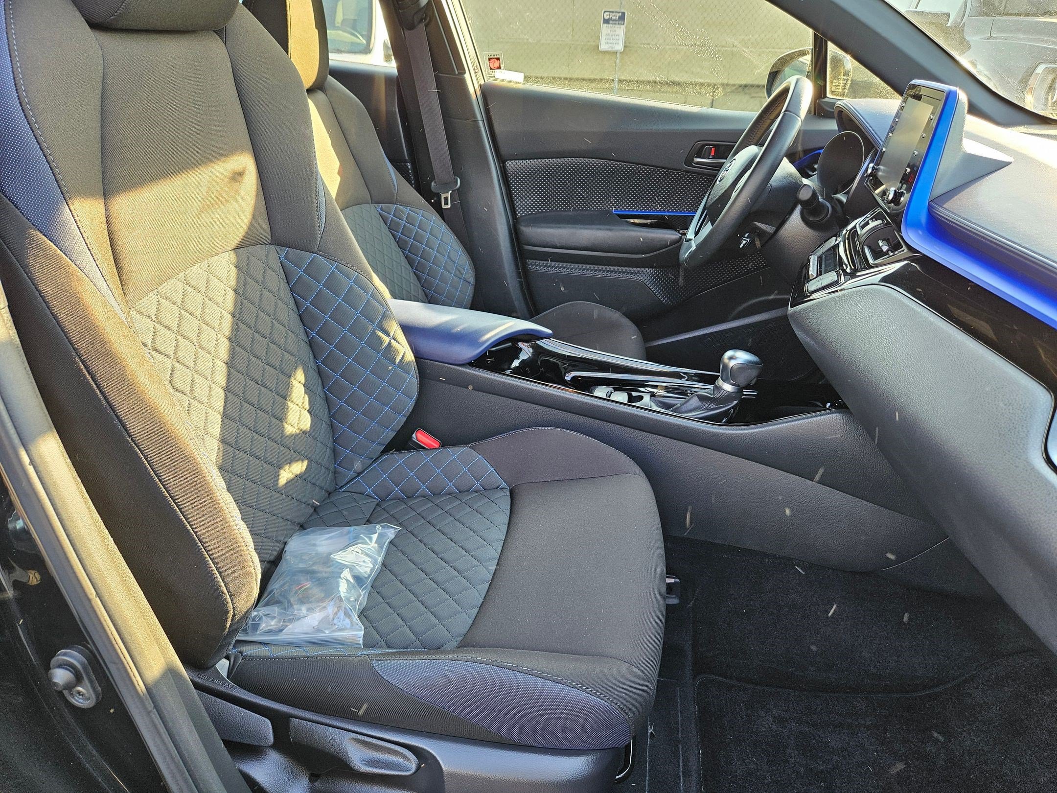 Used 2020 Toyota C-HR XLE FWD image 33