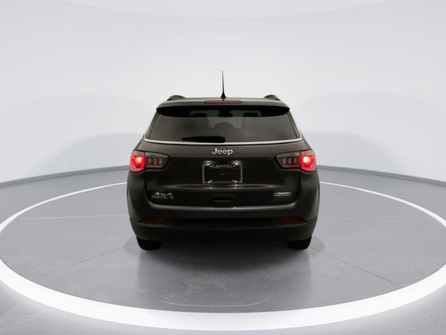 Used 2022 Jeep Compass Latitude AWD/4WD image 5