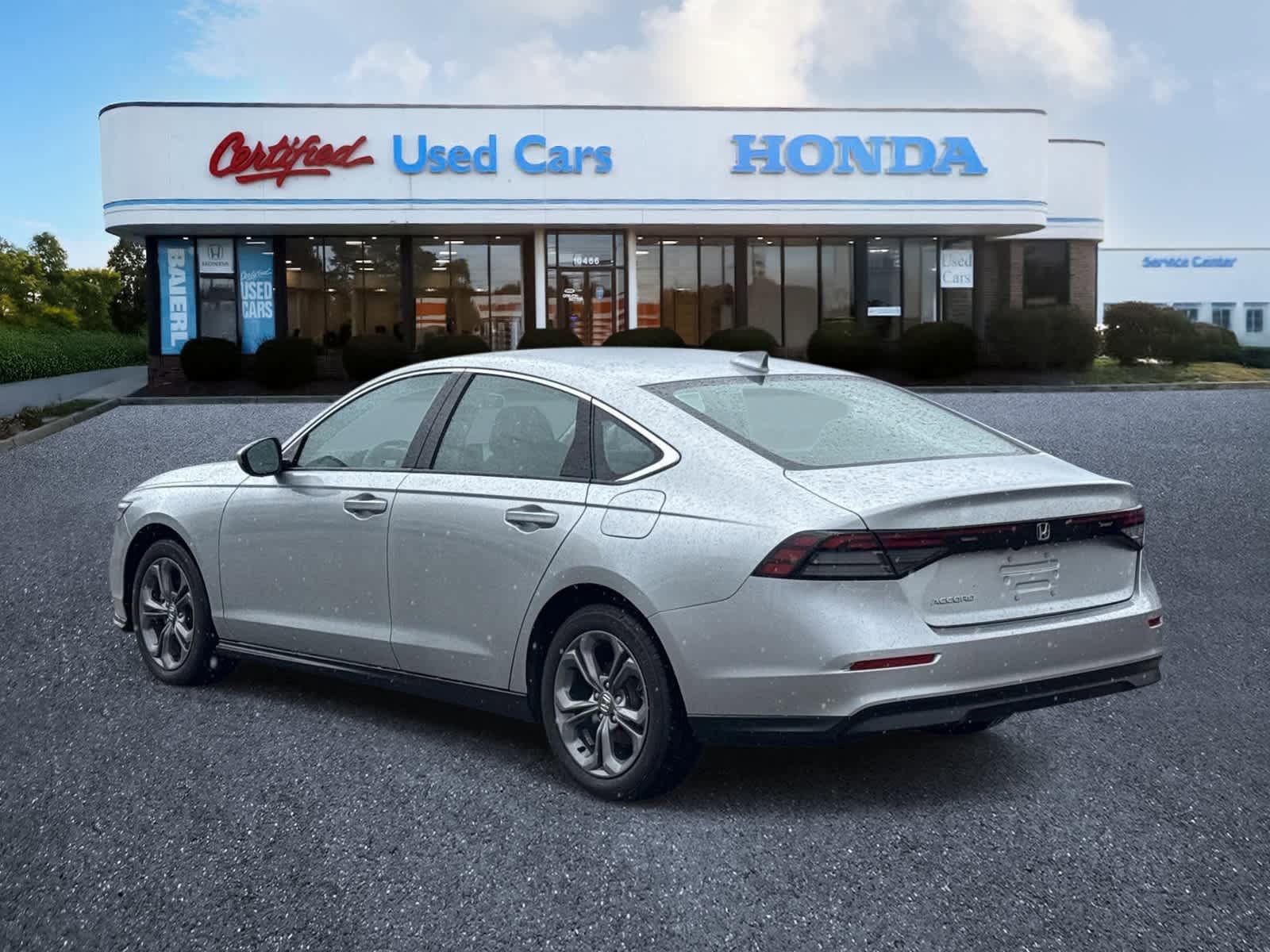 Used 2024 Honda Accord EX image 3