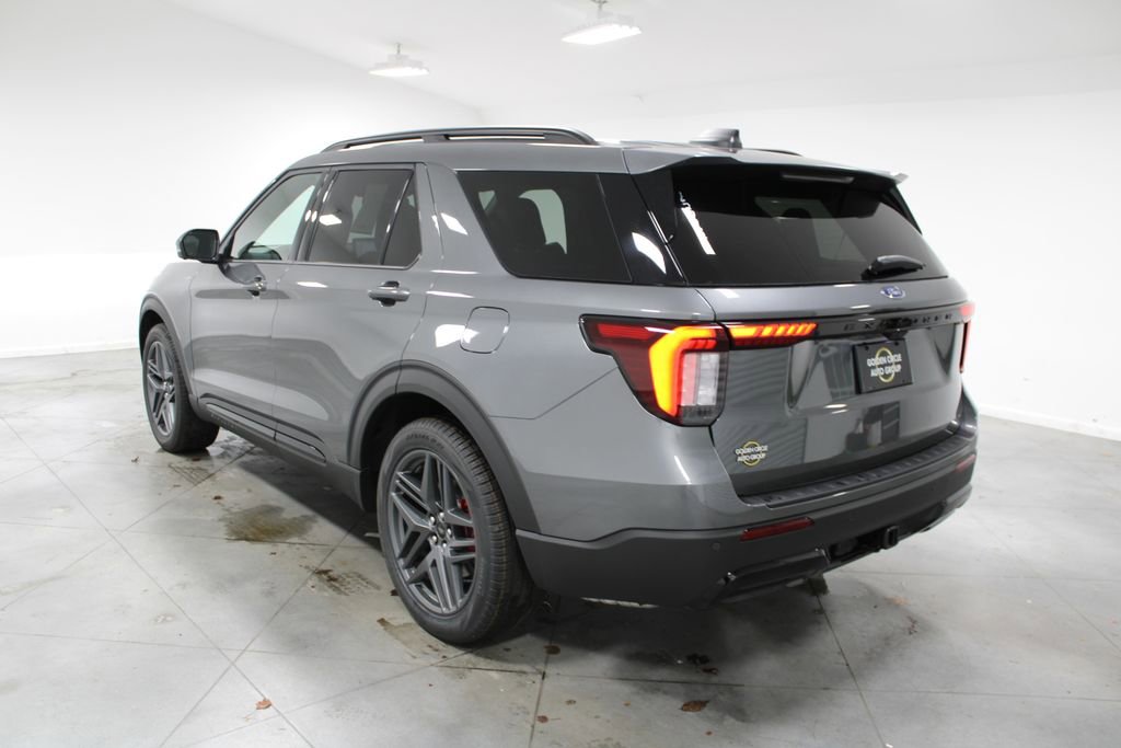 New 2026 Ford Explorer ST-Line w/ ST-Line Street Pack image 6