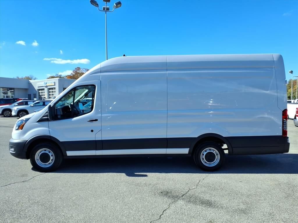 Used 2024 Ford Transit 250 148 High Roof Extended image 7