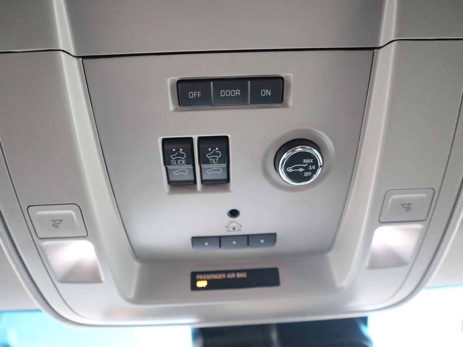 Used 2015 Chevrolet Tahoe LT AWD/4WD image 42