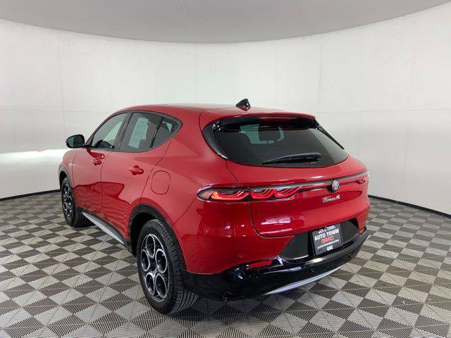Used 2024 Alfa Romeo Tonale Ti AWD/4WD image 8