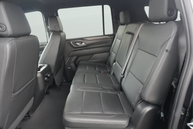 Used 2024 Chevrolet Suburban LT AWD/4WD image 16