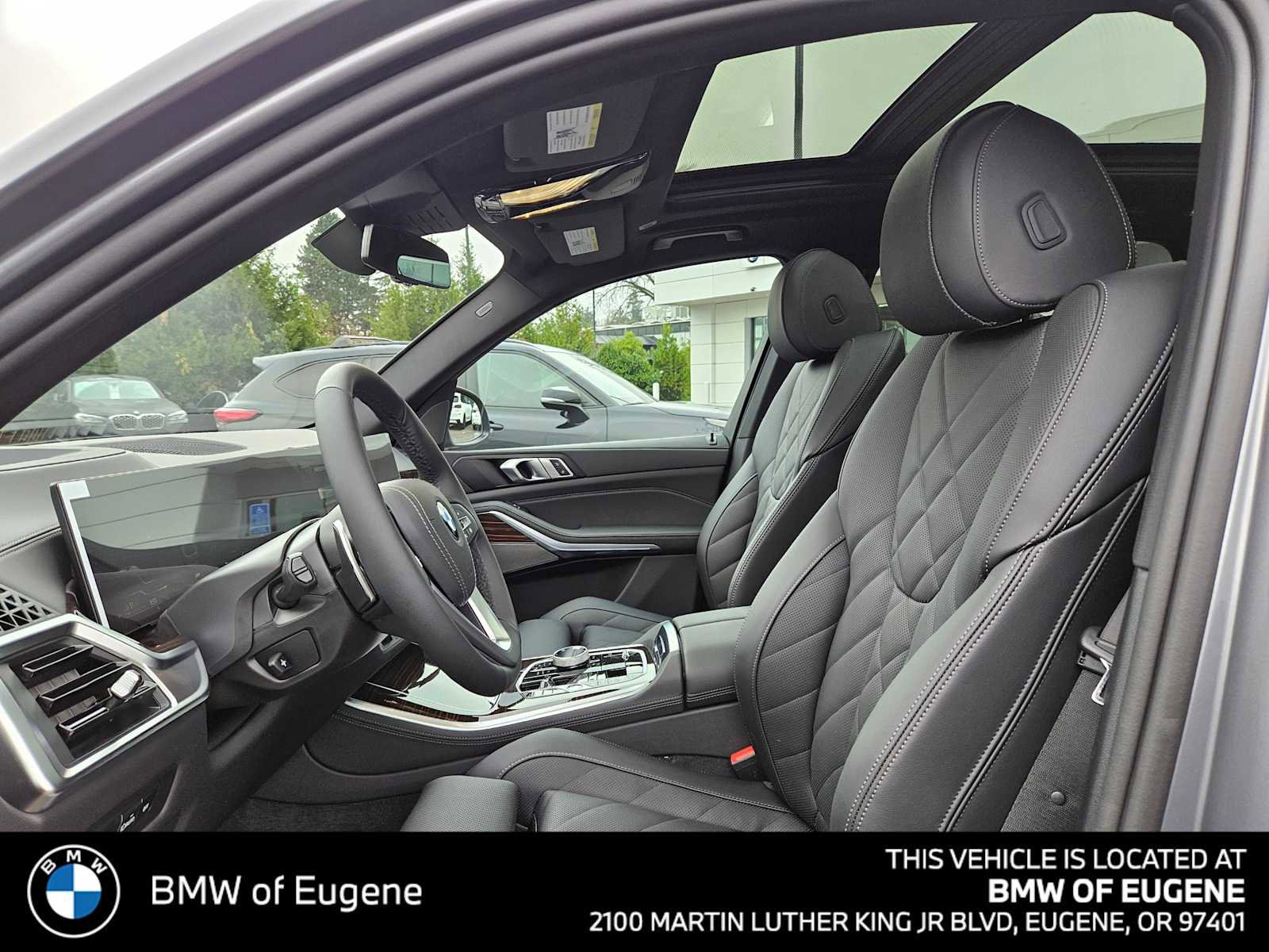 New 2026 BMW X5 xDrive50e w/ Executive Package image 25