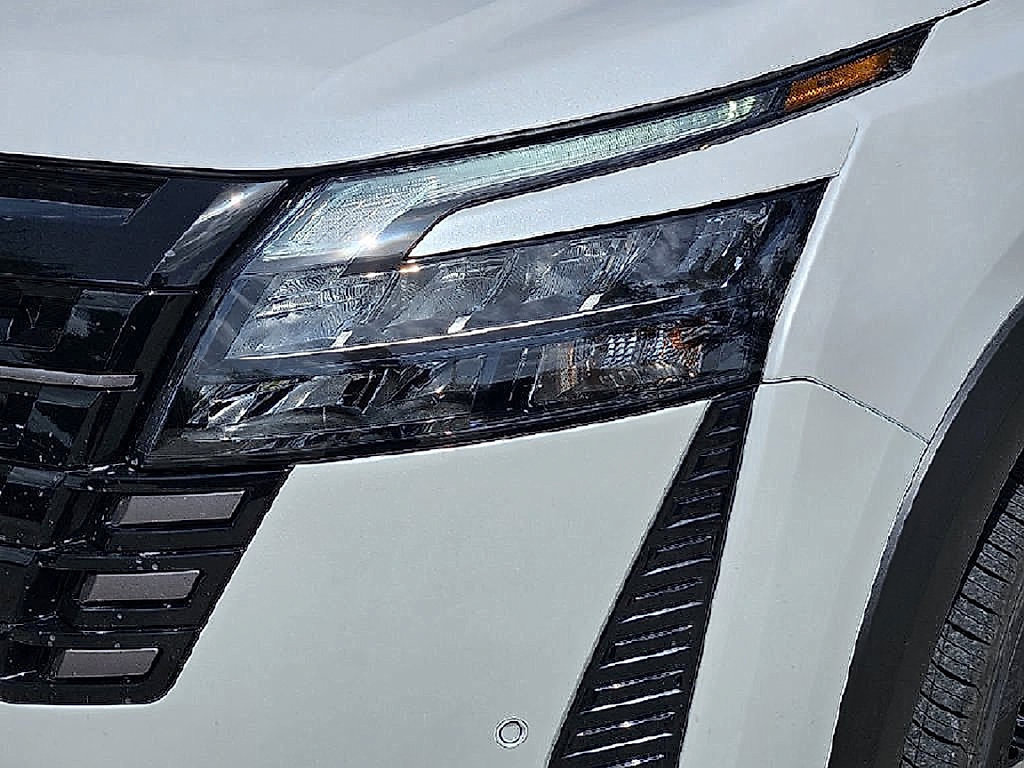 New 2026 Nissan Pathfinder SV FWD image 13