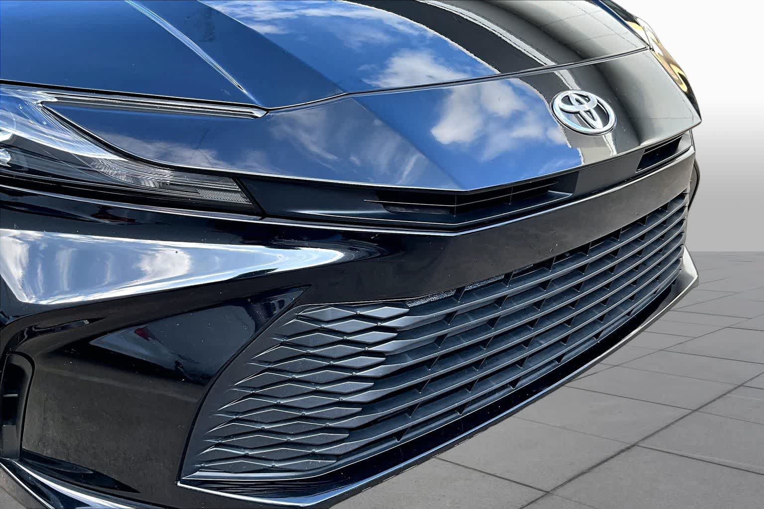 Used 2026 Toyota Camry LE FWD image 29