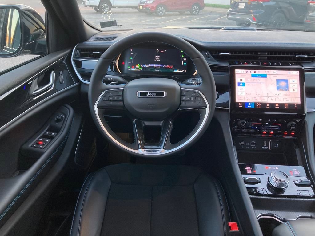 New 2024 Jeep Grand Cherokee Trailhawk w/ Advanced Protech Group II AWD/4WD image 14