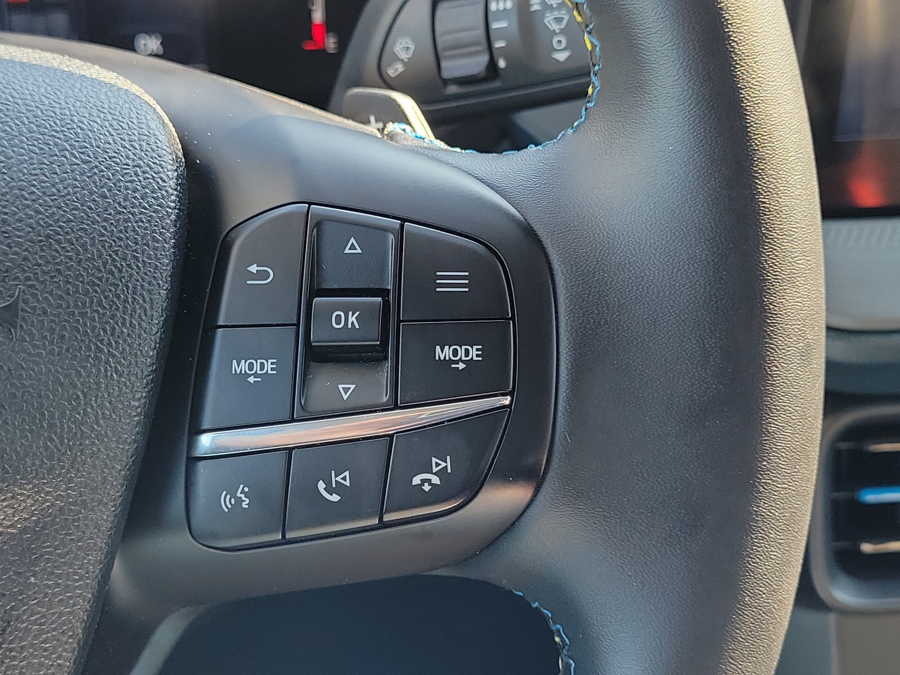 New 2026 Ford Maverick Lobo AWD/4WD image 22