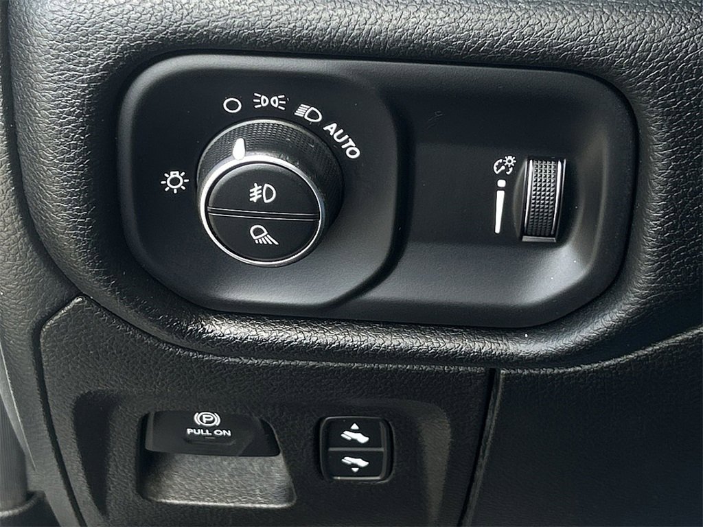 Used 2022 RAM 1500 Big Horn image 9