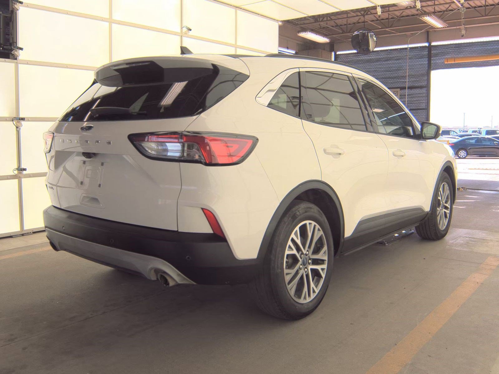 Used 2022 Ford Escape SEL FWD image 7