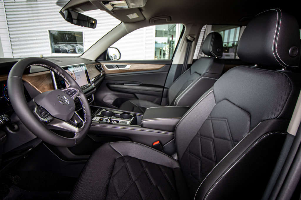 New 2026 Volkswagen Atlas SE FWD image 26