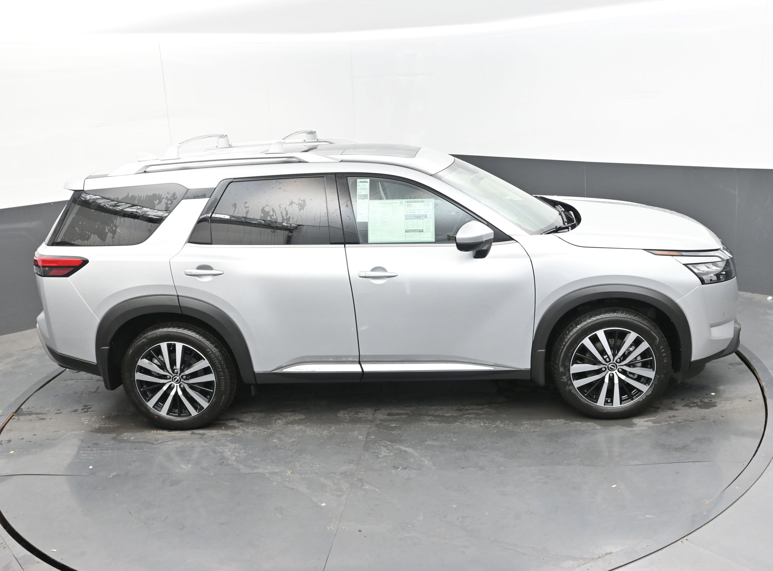 New 2025 Nissan Pathfinder Platinum w/ Cargo Package image 39