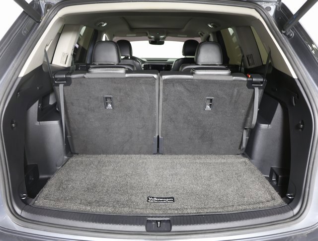 Used 2021 Volkswagen Atlas SEL R-Line image 11