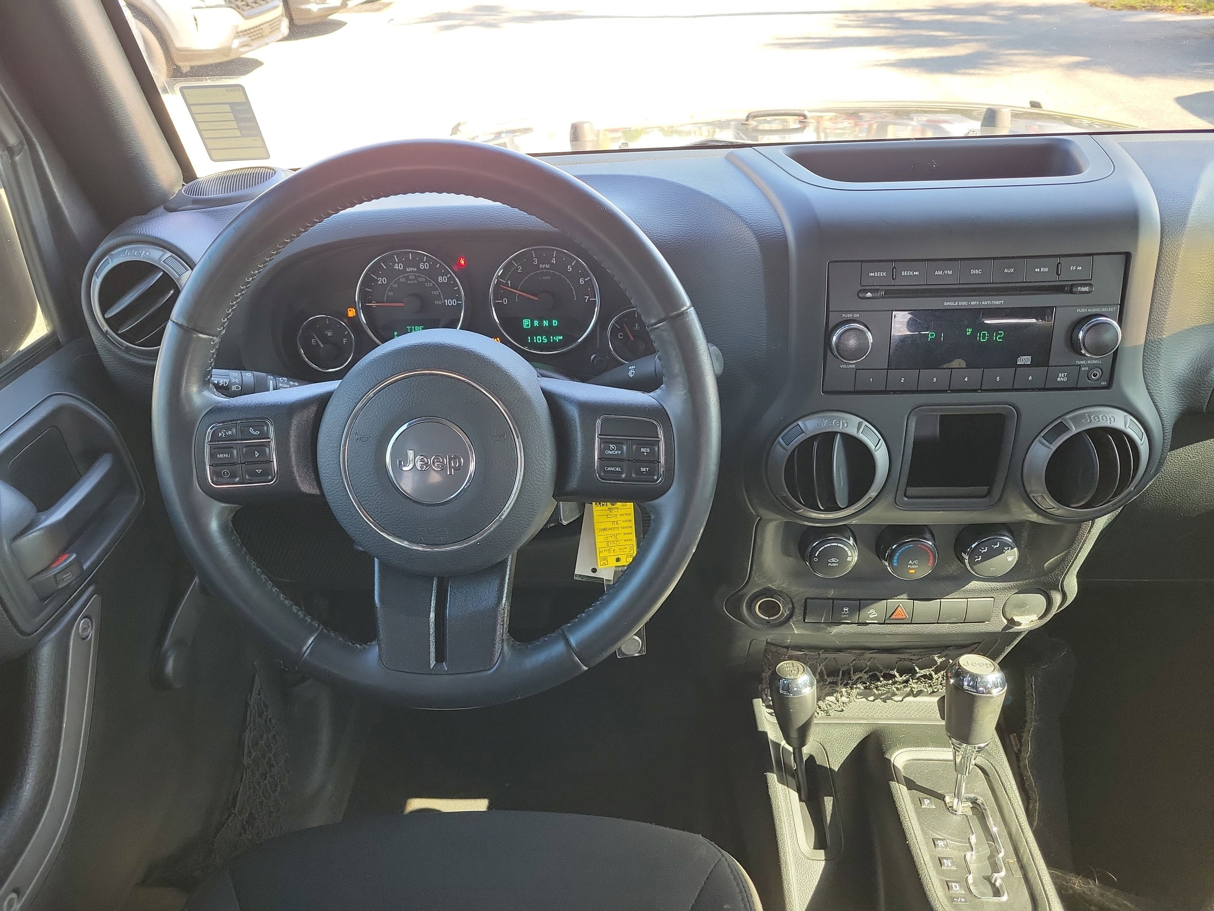 Used 2018 Jeep Wrangler Unlimited Sport w/ Connectivity Group AWD/4WD image 16