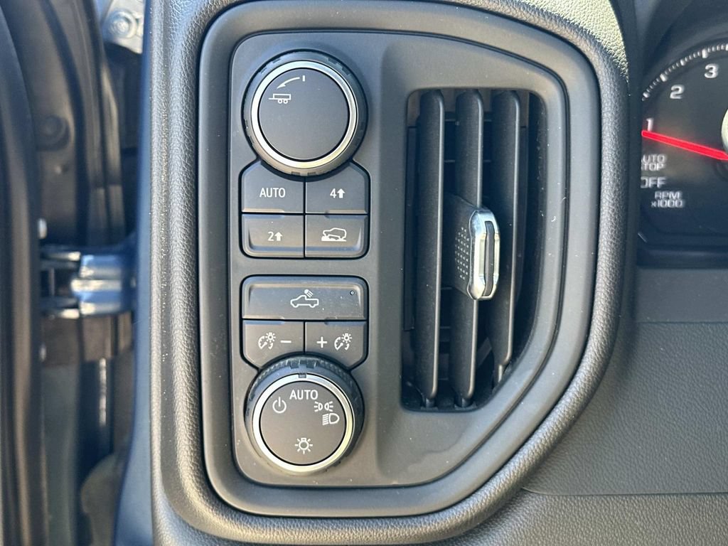 Used 2024 Chevrolet Silverado 1500 Custom AWD/4WD image 28