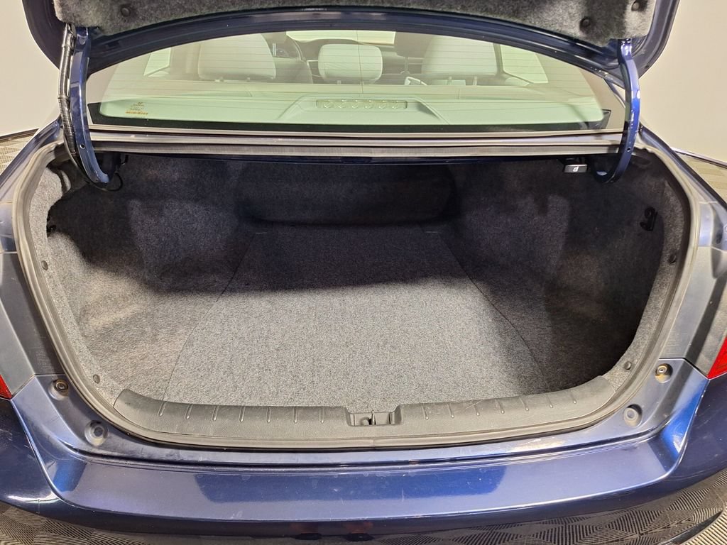 Used 2017 Honda Accord LX image 24