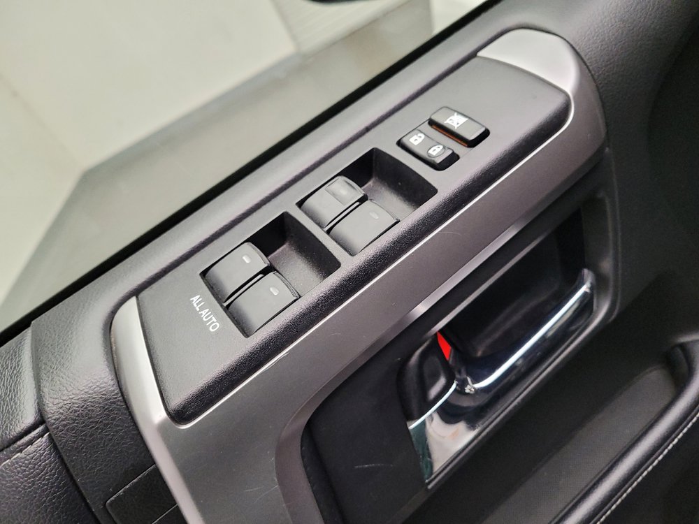 Used 2018 Toyota 4Runner SR5 RWD image 27