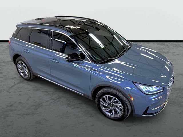 Used 2025 Lincoln Corsair AWD w/ Equipment Group 101A image 5