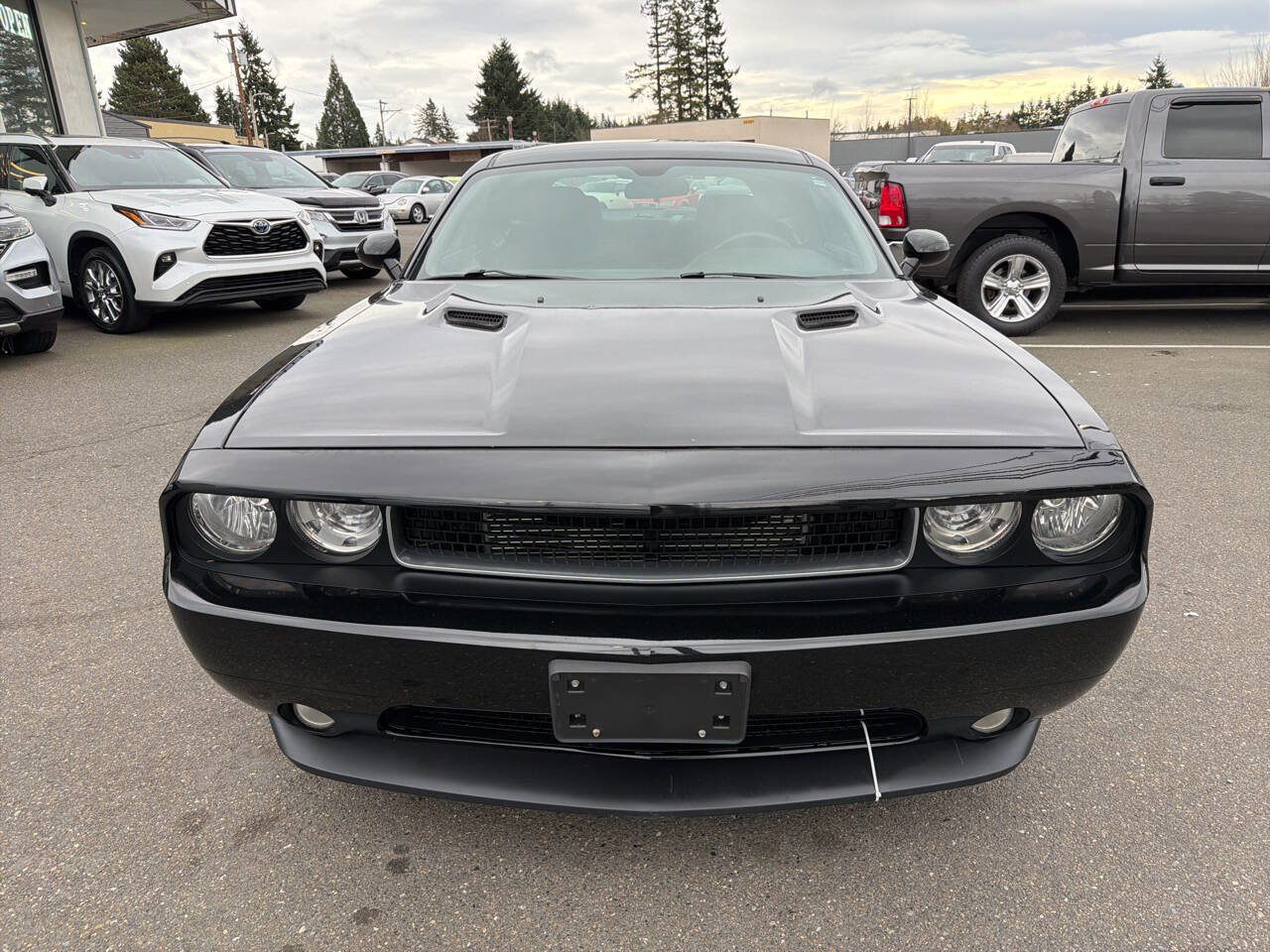 Used 2013 Dodge Challenger SXT w/ Sound Group image 9