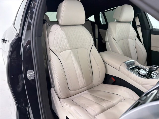 Certified 2023 BMW X6 xDrive40i w/ Executive Package image 19