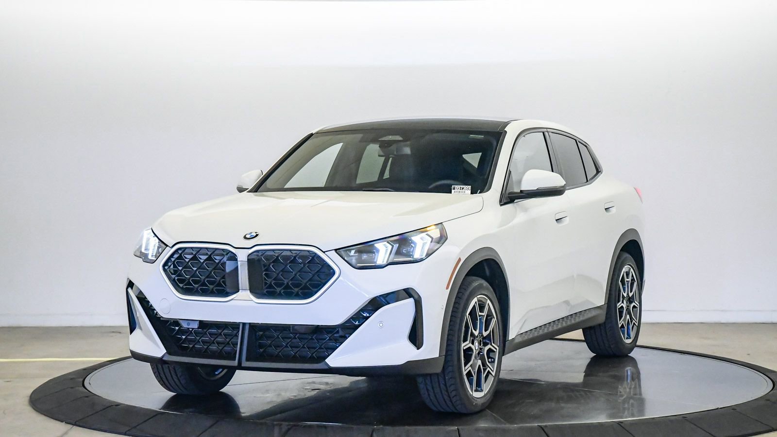 New 2026 BMW X2 xDrive28i w/ Convenience Package