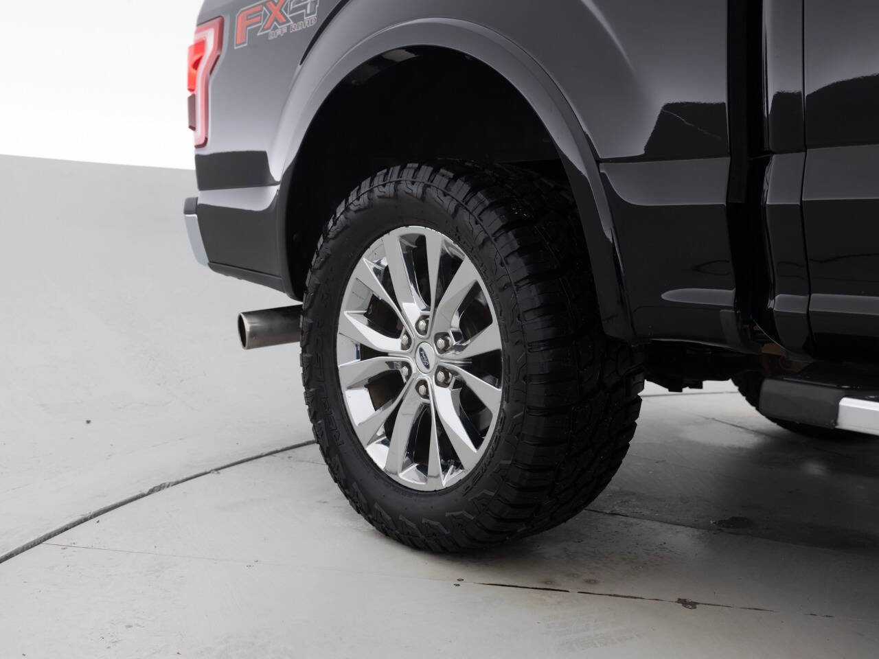 Used 2016 Ford F150 Lariat AWD/4WD image 19