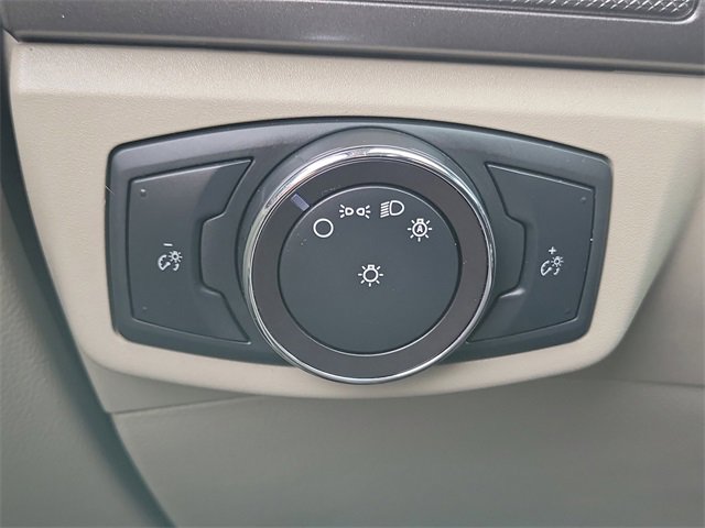 Used 2019 Ford Fusion SE image 20