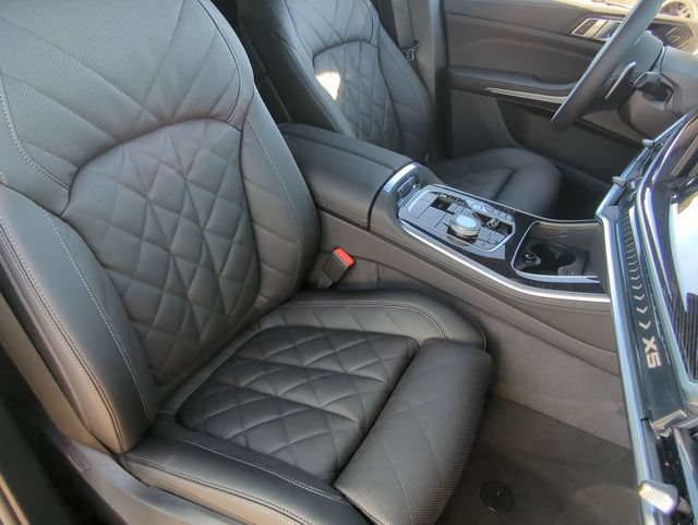 Used 2026 BMW X5 xDrive40i w/ Executive Package AWD/4WD image 11
